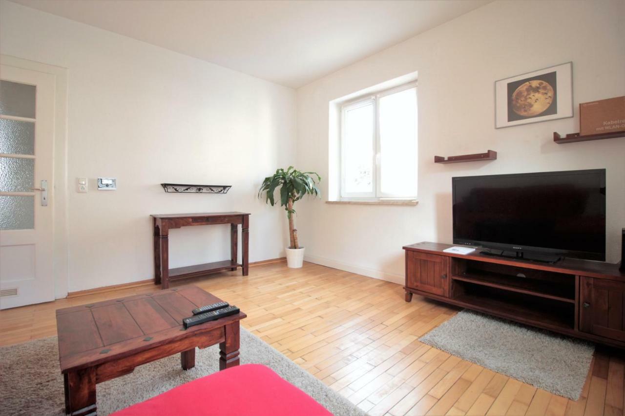 Charming 3-Bedroom Apartment With Parking Lot Вюрцбург Екстер'єр фото
