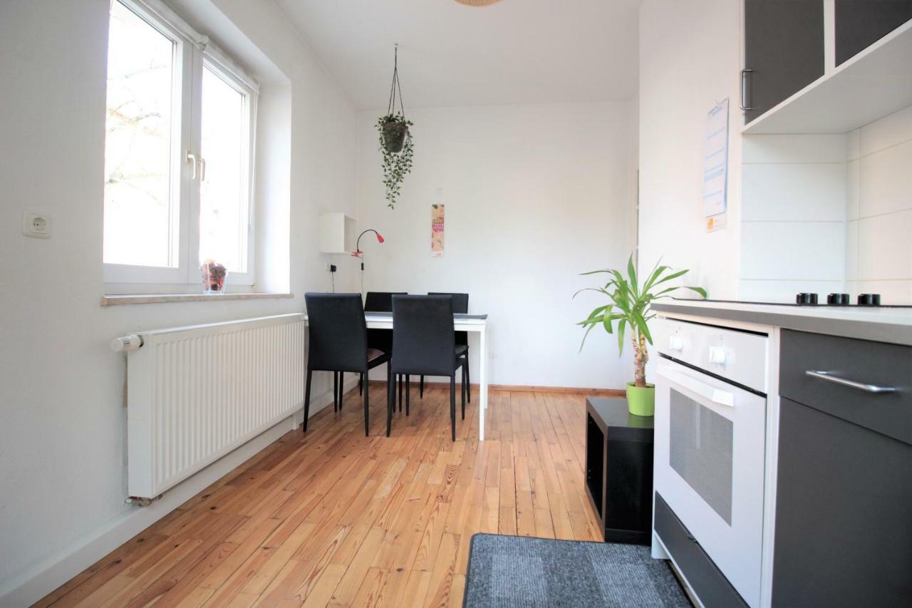 Charming 3-Bedroom Apartment With Parking Lot Вюрцбург Екстер'єр фото