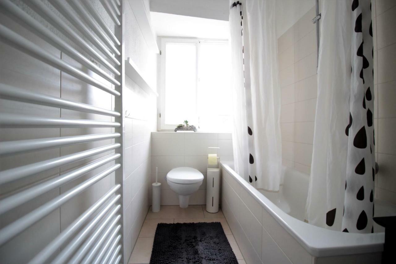 Charming 3-Bedroom Apartment With Parking Lot Вюрцбург Екстер'єр фото