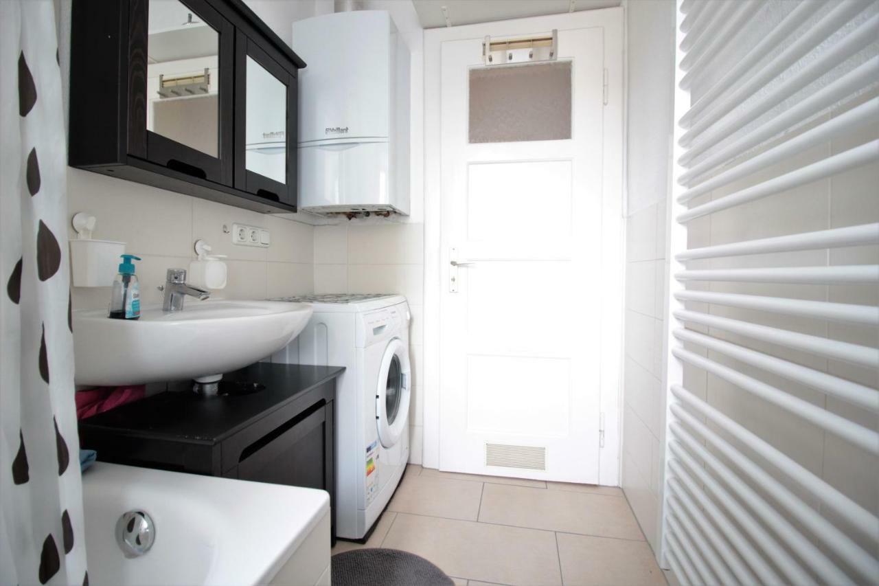 Charming 3-Bedroom Apartment With Parking Lot Вюрцбург Екстер'єр фото